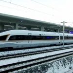 قطار الرصاصة الذكي الصيني على السكة الحديد البالغ مسافتها 175 كيلو متر