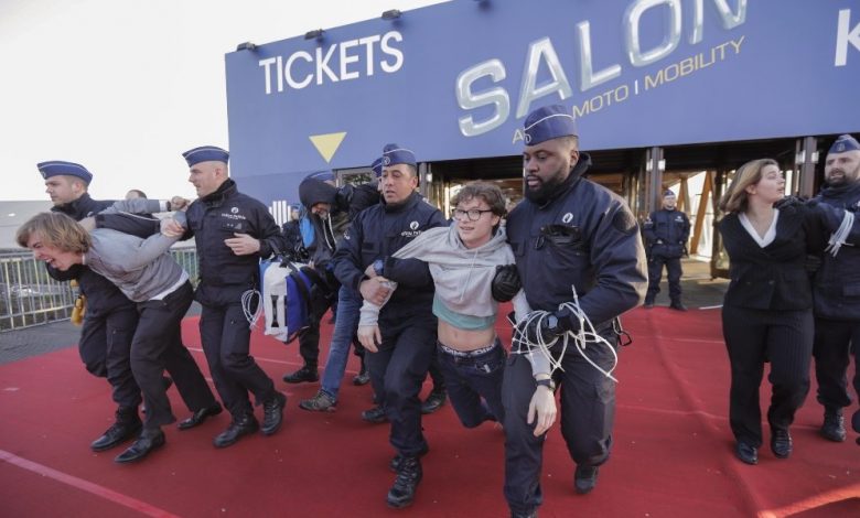 معرض بروكسل للسيارات , بروكسل , نشطاء المناخ , انبعاثات ثاني أكسيد الكربون , أوروبا , الاتحاد الأوروبي