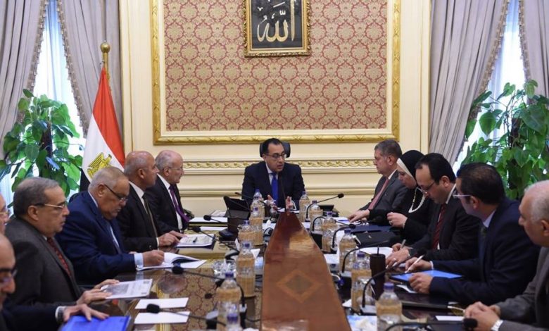 السيسي صناعة السيارات , استراتيجية صناعة السيارات , السيارات الكهربائية , سيارات الغاز الطبيعي 