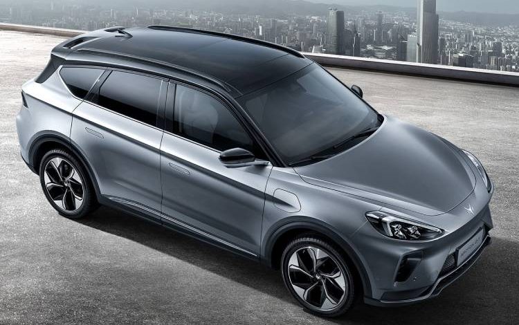 Alpha-T .. سيارة كهربائية SUV تقطع مسافة 650 كم بالشحنة الواحدة