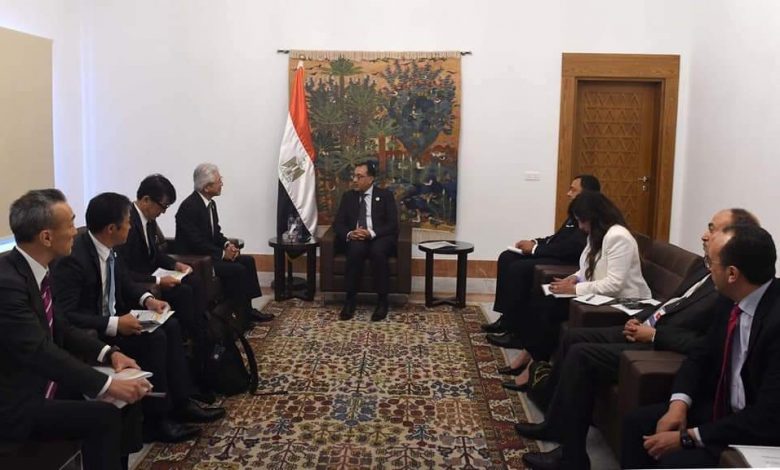 رئيس الوزراء يلتقى وفد القيادات التنفيذية لشركة "تويوتا تسوشو" اليابانية