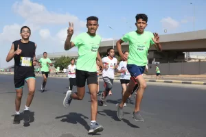 جانب من سباق إندرايف للشباب في ماراثون نهر النيل المصري الكبير