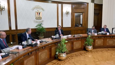 رئيس الوزراء مصطفى مدبولي خلال لقائه بمسئولي شركة المنصور للسيارات