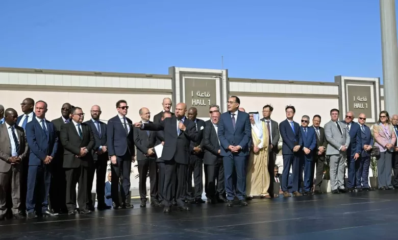 رئيس الوزراء الدكتور مصطفى مدبولي خلال افتتاح معرض النقل الذكي TransMEA2023 بمشاركة دولية