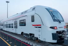 القطار الكهربائي السريع في ساحة معرض النقل الذكي TransMEA 2023