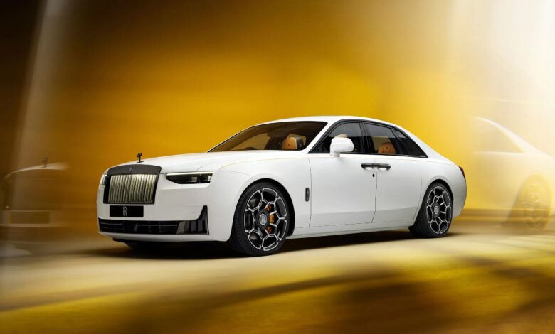 سيارة رولز رويس Black Badge Ghost