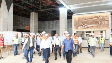 وزير النقل يتفقد محطات الخط الأول من القطار الكهربائي السريع