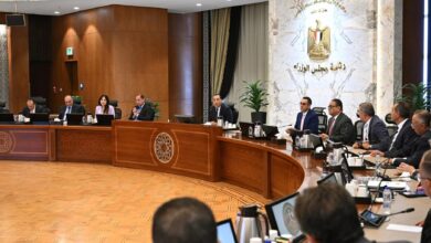 اجتماع رئيس الوزراء مع رؤساء المجالس التصديرية