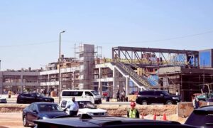 محطة الأوتوبيس الترددي بمحيط المتحف الكبير