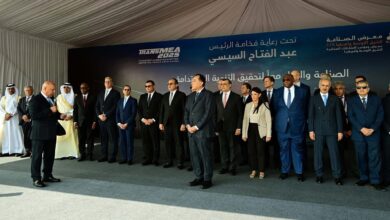 رئيس الوزراء ووزير النقل والصناعة خلال افتتاح معرض ترانسميا للنقل الذكي واللوجستيات