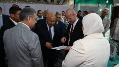 وزير الصناعة يوافق على خطة شركة دكتور جريش للتوسع في إنتاج زجاج السيارات