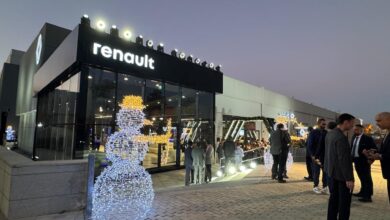 صالة عرض رينو الجديدة بالشيخ زايد