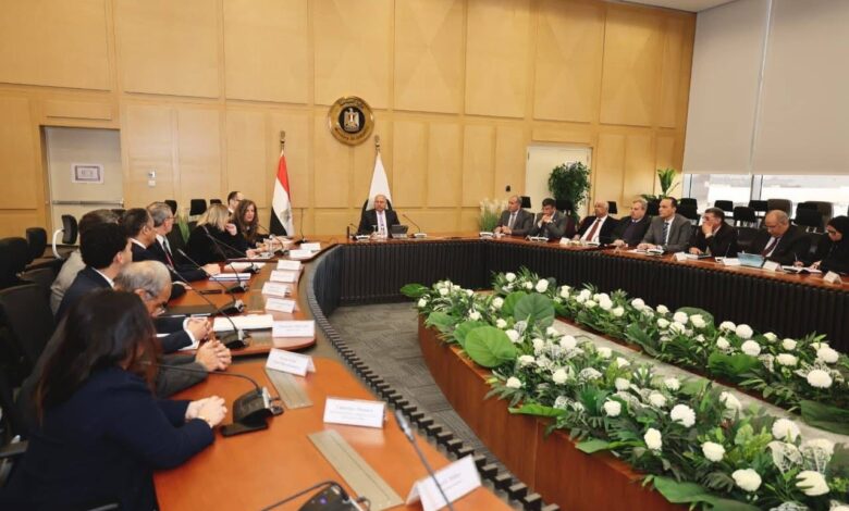 لقاء وزير الصناعة والنقل مع وفود الشركات النمساوية العاملة في مجال صناعة السكك الحديدية