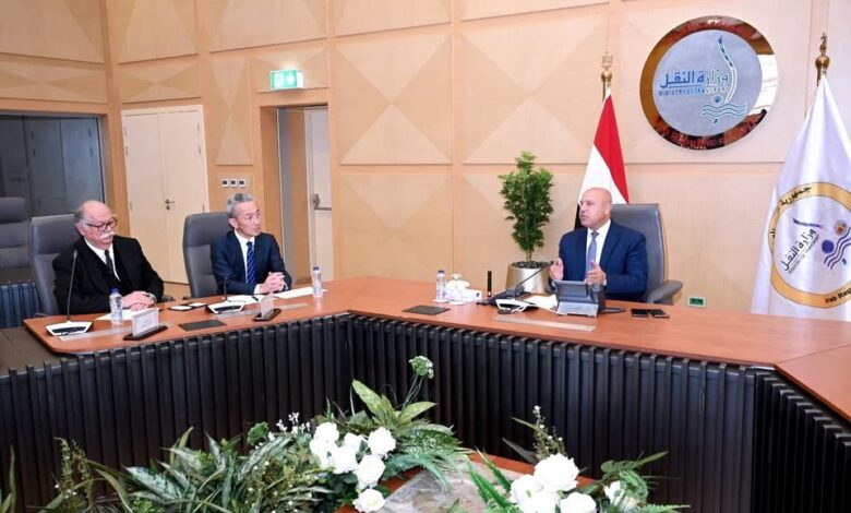 لقاء وزير الصناعة بوفد شرك تويوتا تسوشو وتويوتا إيجيبت لهندسة السيارات