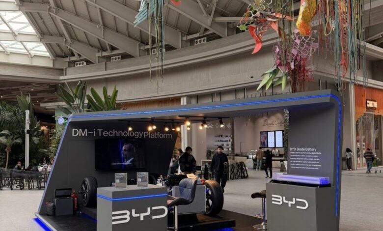 جناح بي واي دي في مجمع District 5