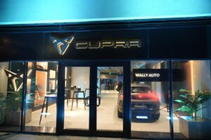 صالة عرض "كوبرا جراج والي أوتو" الجديدة بكمبوند ميفيدا في القاهرة الجديدة