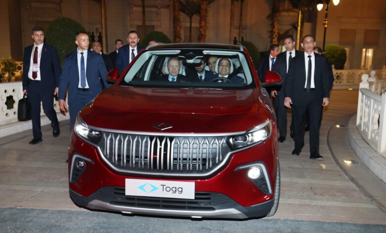 أردوغان يهدي الرئيس السيسي السيارة الكهربائية التركية TOGG T10X