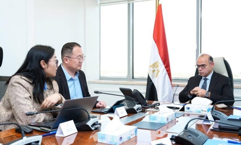 الدكتور محمد فريد، وزير الاستثمار والتجارة الخارجية، خلال لقائه بالسيد أريان كاي، الرئيس التنفيذي لمجموعة هيميلي الصينية