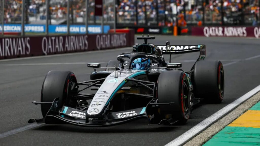 قدّم جورج راسل أداءً قويًا بتسجيله أسرع توقيت خلال التجارب الحرة الثالثة (FP3).