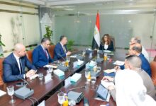 اجتماع وزير التنمية المحلية، الدكتورة منال عوض لتوطين منظومة النقل الجماعي