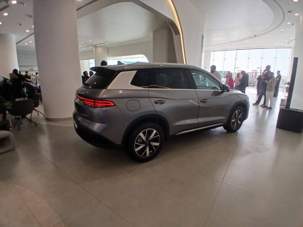 BYD Sealion 5