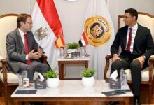 لقاء وزير الصناعة مع السفير الإسباني بالقاهرة